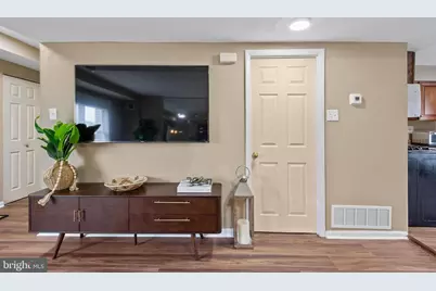 8229 Chelwynde Avenue, Philadelphia, PA 19153 - Photo 7