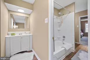 8229 Chelwynde Ave, Philadelphia, PA 19153 - Photo 27