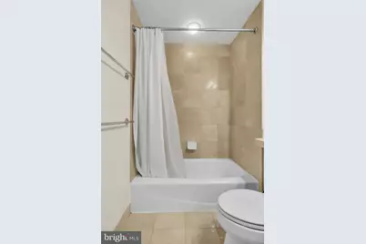 400 S Broad Street #2407, Philadelphia, PA 19146 - Photo 27