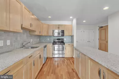 901 N Penn Street #P302, Philadelphia, PA 19123 - Photo 9