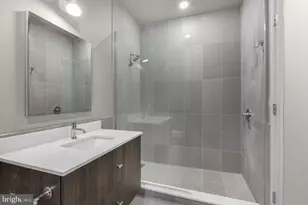 525 N 41st St, Philadelphia, PA 19104 - Photo 17