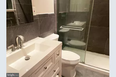 2433 Manton Street, Philadelphia, PA 19146 - Photo 9