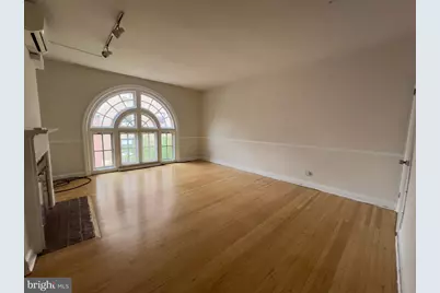 2038 Locust Street #3, Philadelphia, PA 19103 - Photo 7