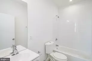 1842 E Harold St, Philadelphia, PA 19125 - Photo 9