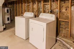 2100 St Albans St, Philadelphia, PA 19146 - Photo 11