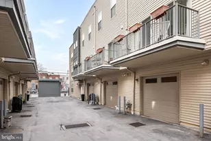 240 Pierce St, Philadelphia, PA 19148 - Photo 29