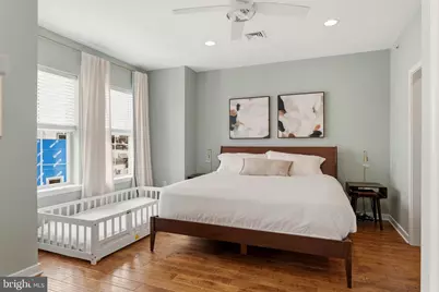 240 Pierce Street, Philadelphia, PA 19148 - Photo 11