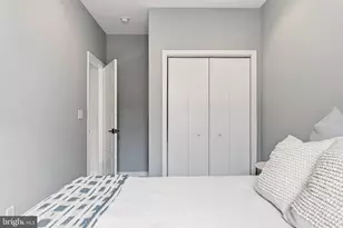 240 Pierce St, Philadelphia, PA 19148 - Photo 21