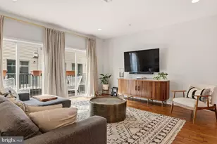 240 Pierce St, Philadelphia, PA 19148 - Photo 3