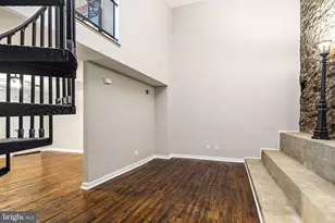 331 N Front St, Philadelphia, PA 19106 - Photo 17