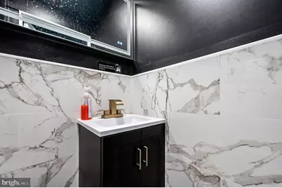 246 S 11th Street, Philadelphia, PA 19107 - Photo 11