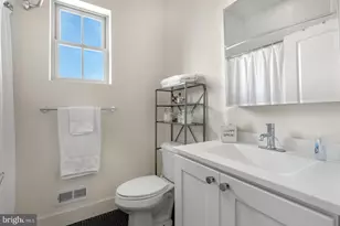 1356 S Bouvier St, Philadelphia, PA 19146 - Photo 13