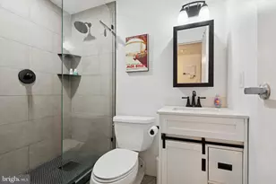 219 S 18th St, Philadelphia, PA 19103 - Photo 11