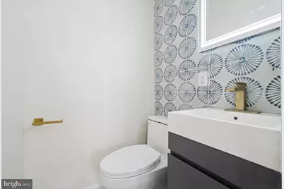 5637 Rodman Street, Philadelphia, PA 19143 - Photo 9