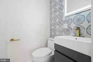 5637 Rodman St, Philadelphia, PA 19143 - Photo 9