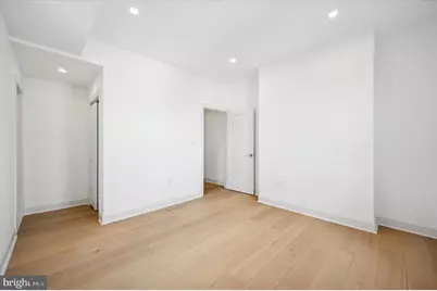 240 W Earlham Terrace, Philadelphia, PA 19144 - Photo 13