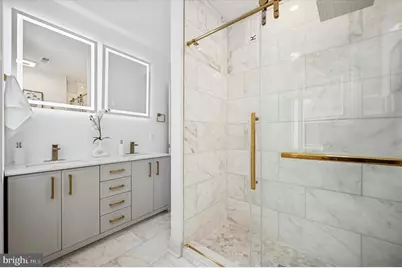 240 W Earlham Terrace, Philadelphia, PA 19144 - Photo 15