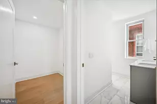 240 W Earlham Ter, Philadelphia, PA 19144 - Photo 17