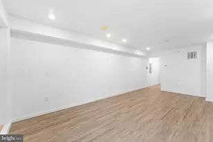 913 N 43rd St, Philadelphia, PA 19104 - Photo 11