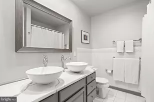 614 S 10th St, Philadelphia, PA 19147 - Photo 25