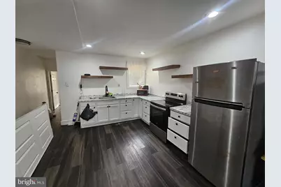 902 W Somerset Street, Philadelphia, PA 19133 - Photo 5