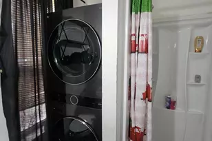 902 W Somerset St, Philadelphia, PA 19133 - Photo 9