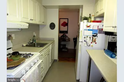 604 S Washington Square #2408, Philadelphia, PA 19106 - Photo 3