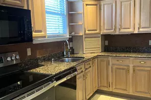 1337 Bleigh Ave, Philadelphia, PA 19111 - Photo 29