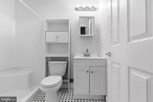 1133 W Nevada St, Philadelphia, PA 19133 - Photo 13