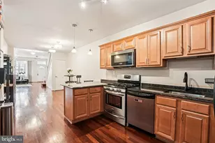 927 S 13th St, Philadelphia, PA 19147 - Photo 11