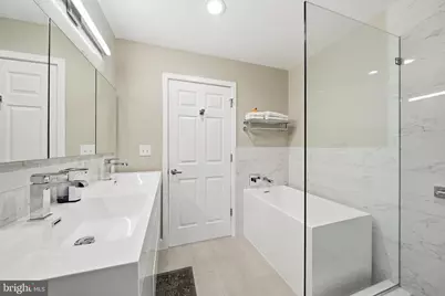 22 S Front Street #405, Philadelphia, PA 19106 - Photo 9