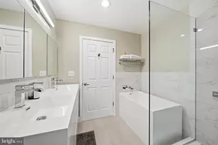 22 S Front St, Philadelphia, PA 19106 - Photo 9