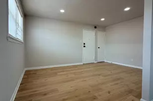 718 Rhawn St, Philadelphia, PA 19111 - Photo 3