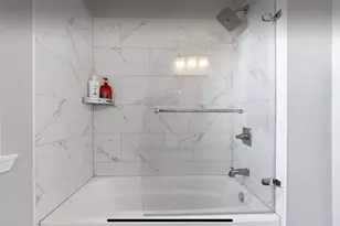 2127 S 6th St, Philadelphia, PA 19148 - Photo 25