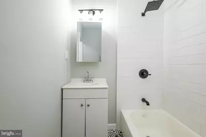 2316 N Myrtlewood Street, Philadelphia, PA 19132 - Photo 9