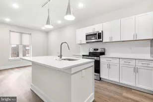 214 Vine St, Philadelphia, PA 19106 - Photo 17