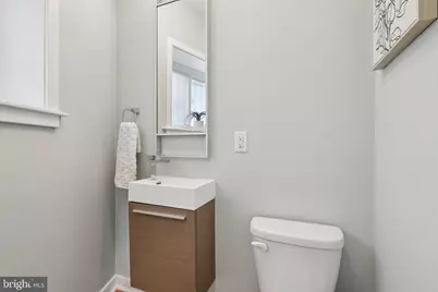 2019 W Girard Avenue, Philadelphia, PA 19130 - Photo 17