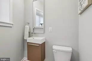 2019 W Girard Ave, Philadelphia, PA 19130 - Photo 17