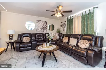 725 Brighton Street, Philadelphia, PA 19111 - Photo 3