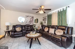 725 Brighton St, Philadelphia, PA 19111 - Photo 3