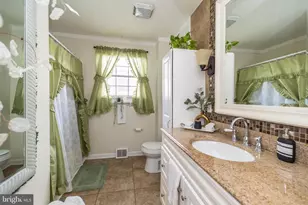 725 Brighton St, Philadelphia, PA 19111 - Photo 15