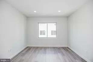 2218 N Marshall St, Philadelphia, PA 19133 - Photo 11