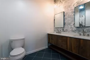 2042 Amber St, Philadelphia, PA 19125 - Photo 19