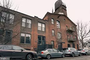 2042 Amber St, Philadelphia, PA 19125 - Photo 3