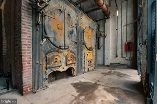 2042 Amber St, Philadelphia, PA 19125 - Photo 29