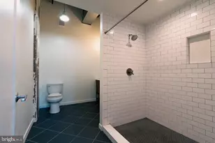 2042 Amber St, Philadelphia, PA 19125 - Photo 21