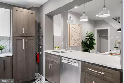 619 E Thompson Street, Philadelphia, PA 19125 - Photo 11