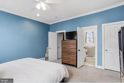 902 S 8th Street, Philadelphia, PA 19147 - Photo 25