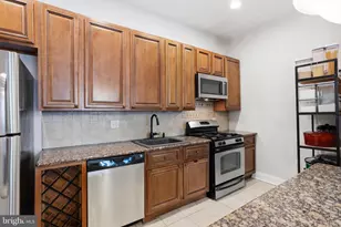 902 S 8th St, Philadelphia, PA 19147 - Photo 13