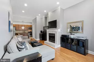 902 S 8th St, Philadelphia, PA 19147 - Photo 5